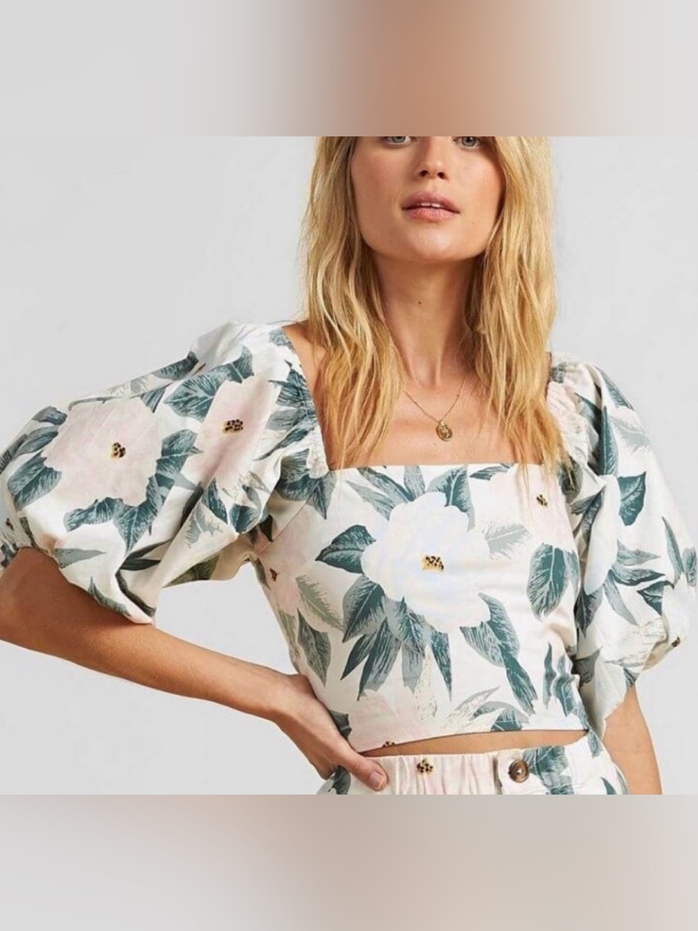 Billabong‎ Salty Blonde Sun Glow Crop Top Puff Sleeves Floral Resortwear Beach L